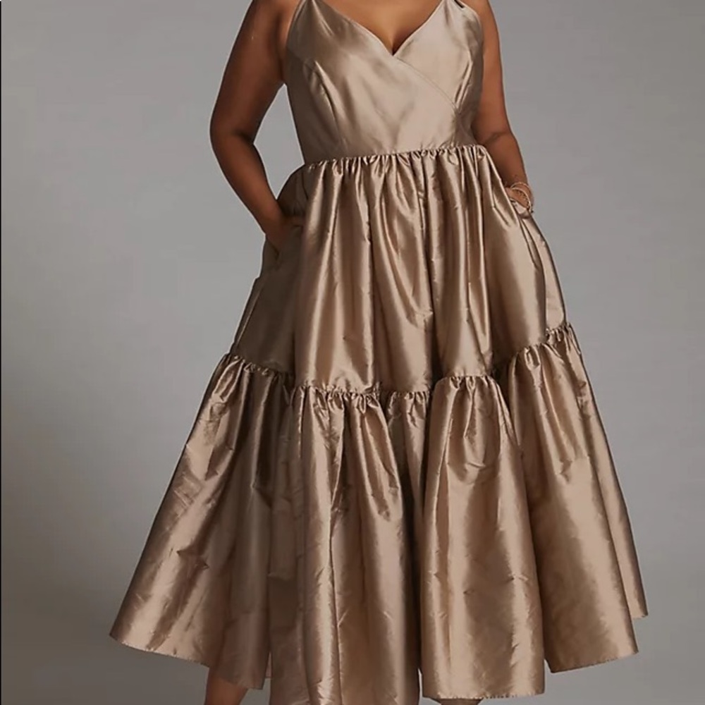 Anthropologie NWT Bloni v neck tiered maxi dress